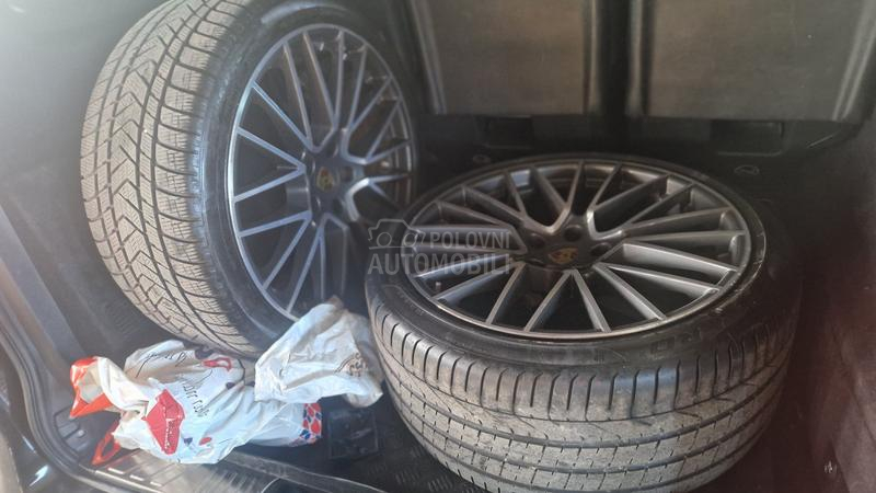 Aluminijumske felne  22" 5 x 130