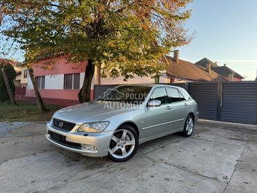 Lexus IS 300 SportCross 2JZ-GE