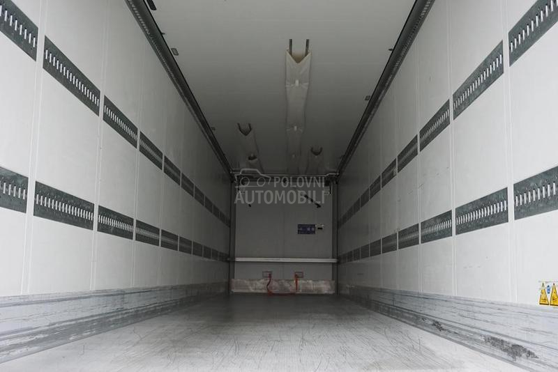 Schmitz Cargobull DOM1817