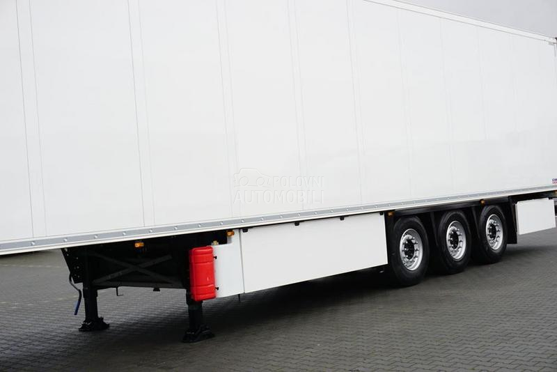 Schmitz Cargobull DOM1817