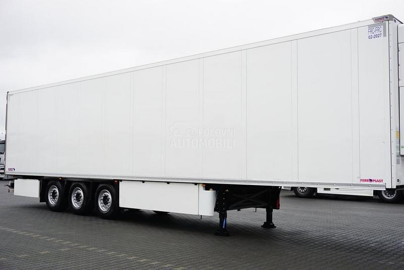 Schmitz Cargobull DOM1817