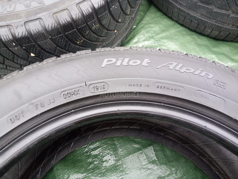 Michelin 235/55 R17 Zimska