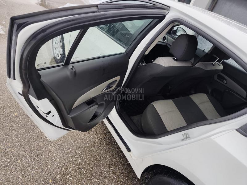 Chevrolet Cruze 