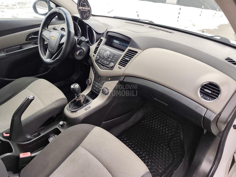 Chevrolet Cruze 
