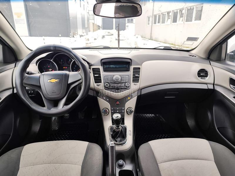 Chevrolet Cruze 