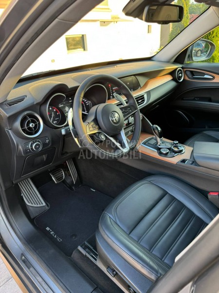 Alfa Romeo Stelvio 2.0 Q4