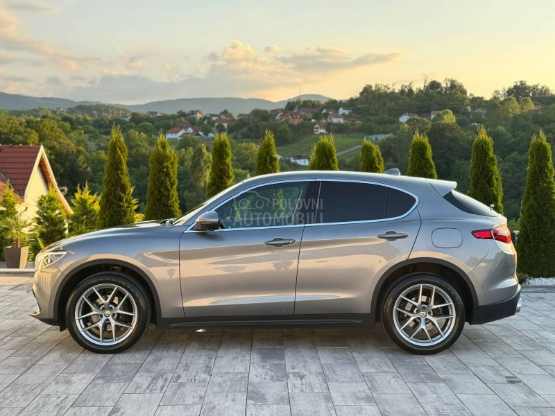 Alfa Romeo Stelvio 2.0 Q4