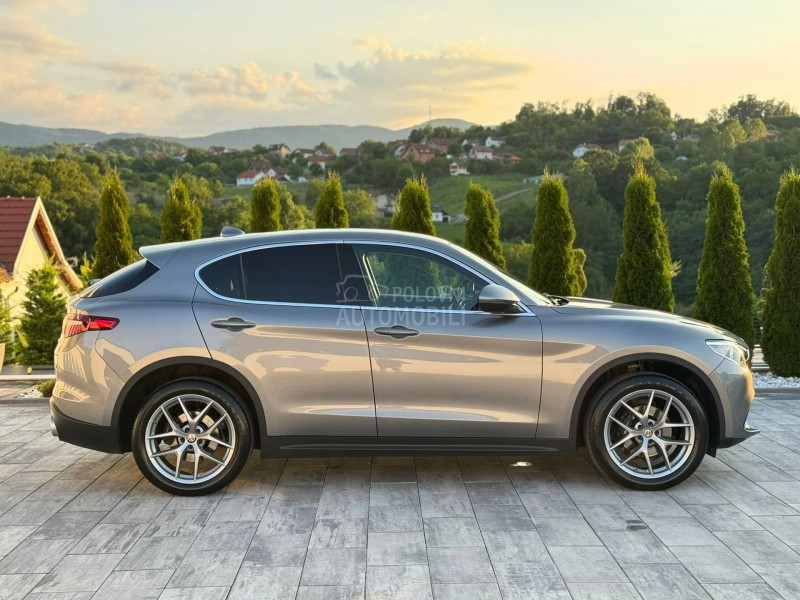 Alfa Romeo Stelvio 2.0 Q4