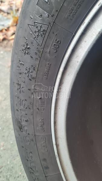 Dunlop 195/65 R15 Zimska