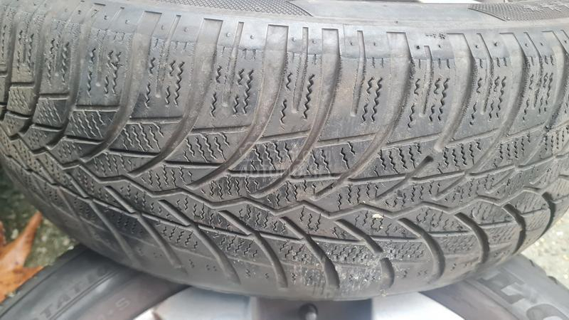 Dunlop 195/65 R15 Zimska