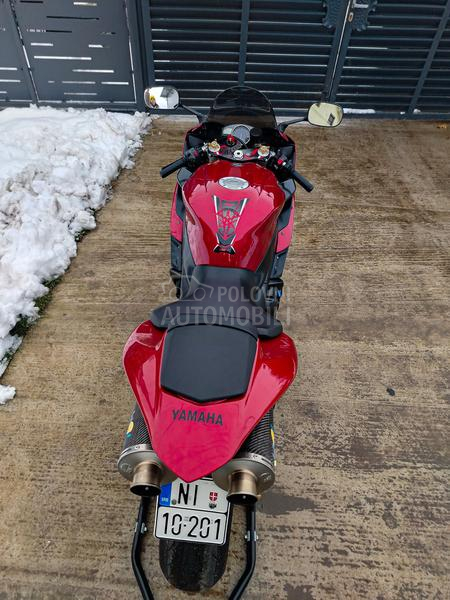 Yamaha R1