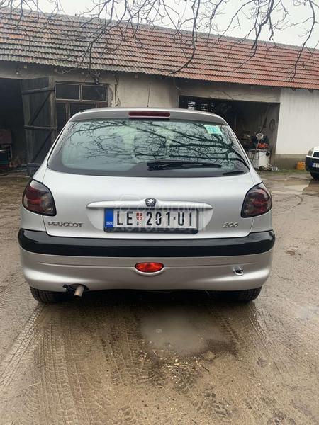 Peugeot 206 