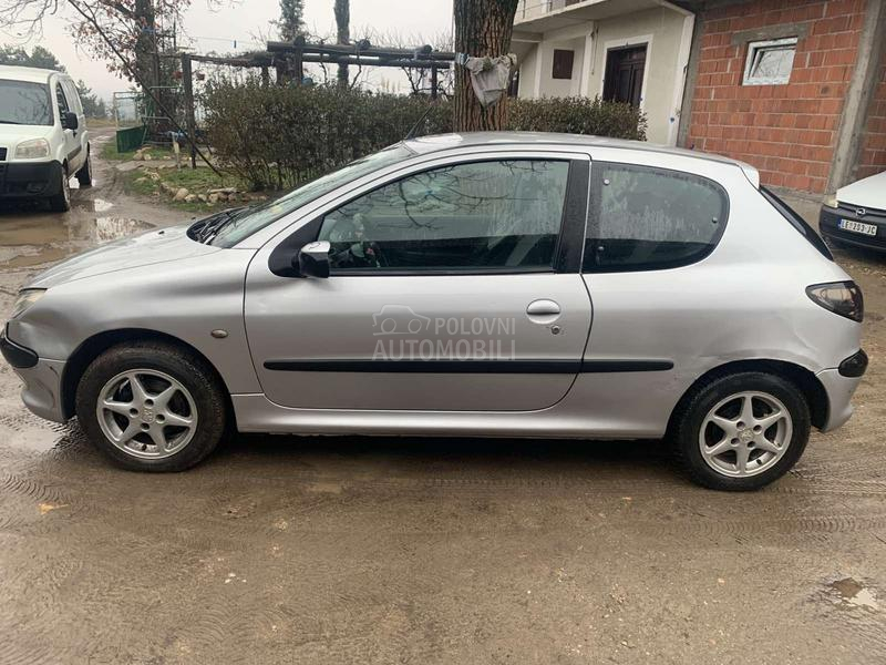 Peugeot 206 