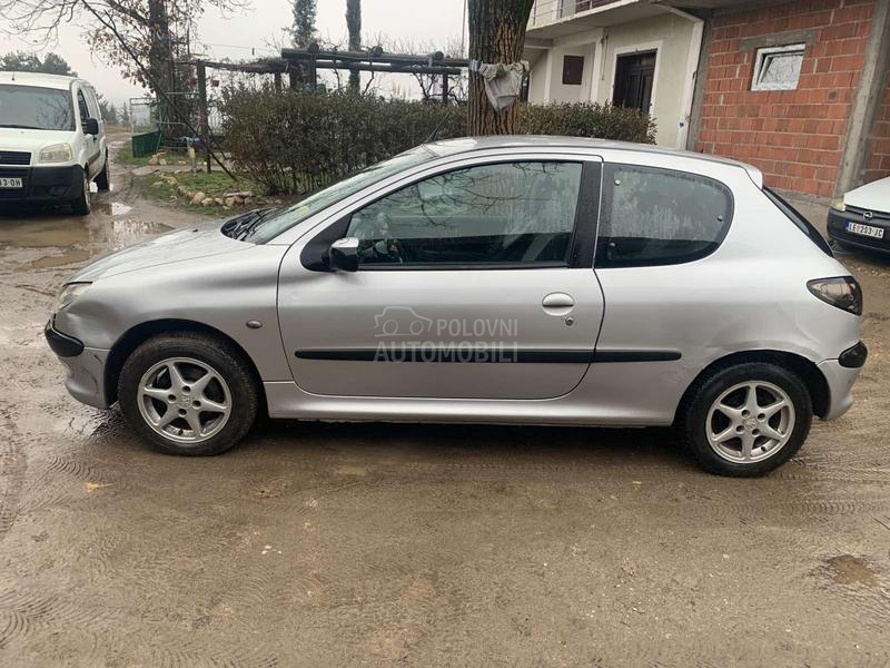 Peugeot 206 