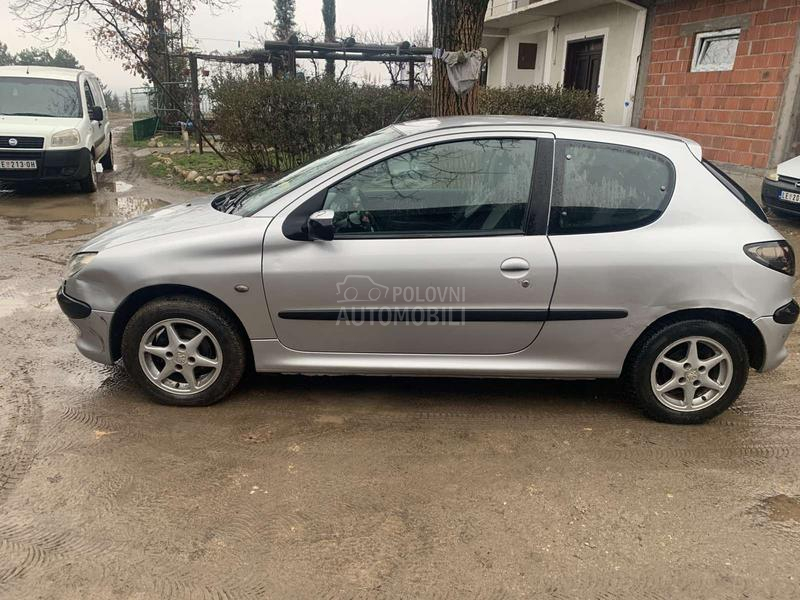 Peugeot 206 
