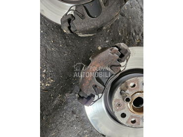 Prednja Klesta za Volkswagen Passat B6