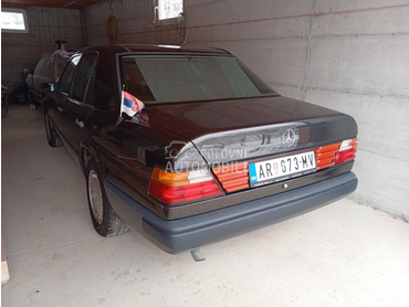 Mercedes Benz W124 230E