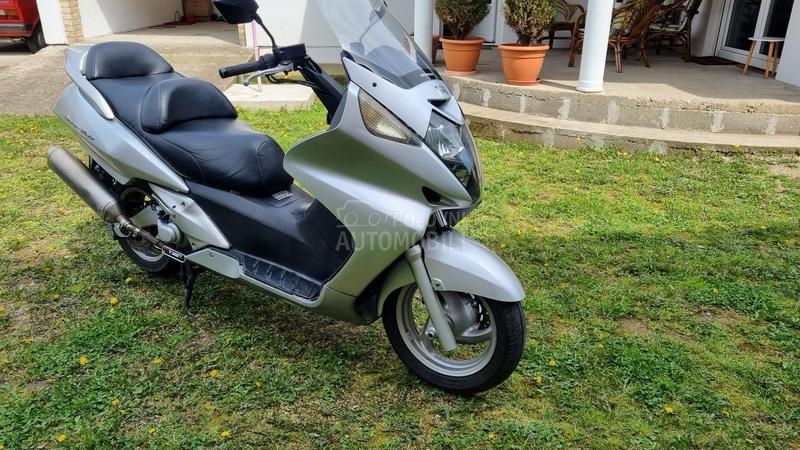 Honda Silver Wing 600