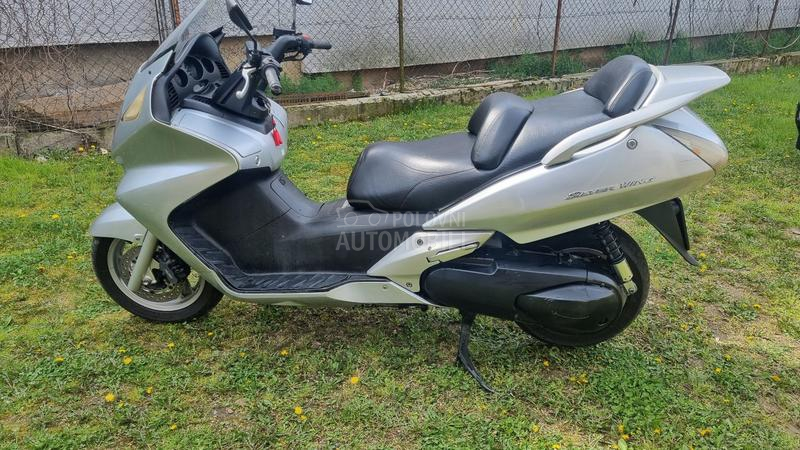 Honda Silver Wing 600