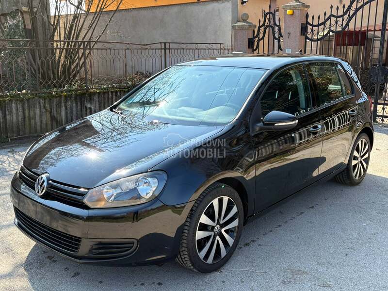 Volkswagen Golf 6 1.6 TDI BLUEMOTION