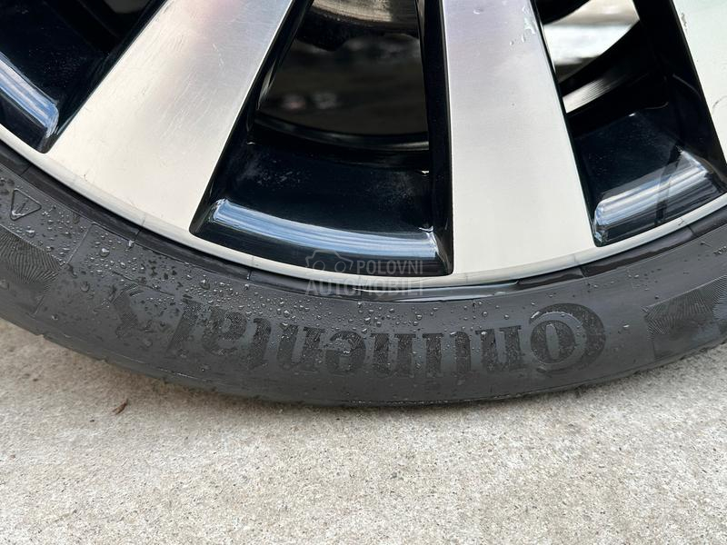 Volkswagen Golf 6 1.6 TDI BLUEMOTION