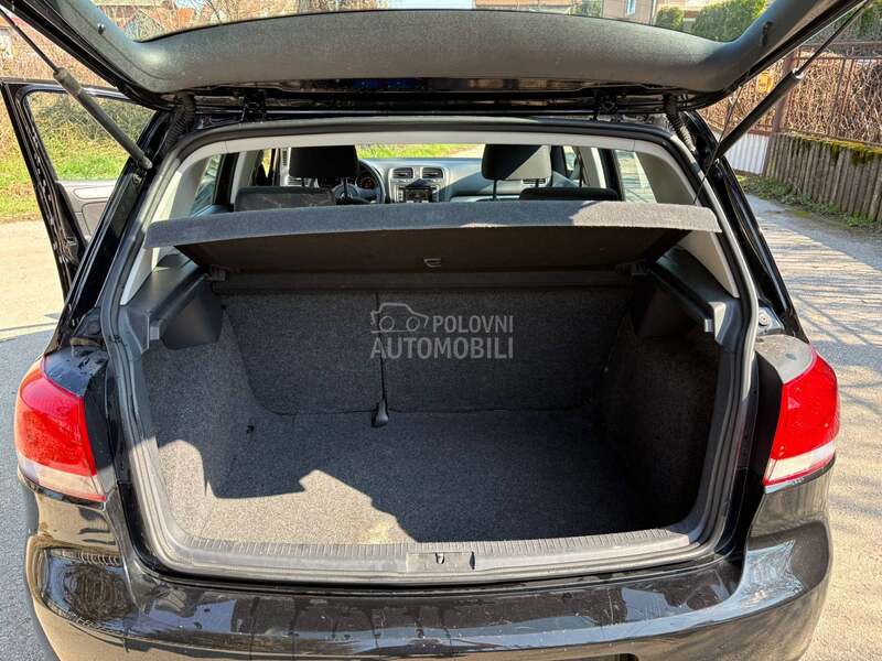 Volkswagen Golf 6 1.6 TDI BLUEMOTION