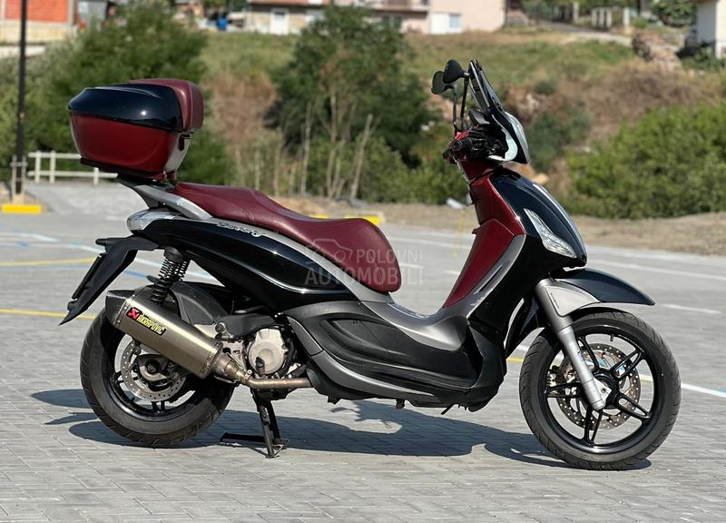 Piaggio Beverly 350 ST