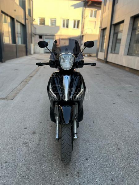 Piaggio Beverly 350 ST