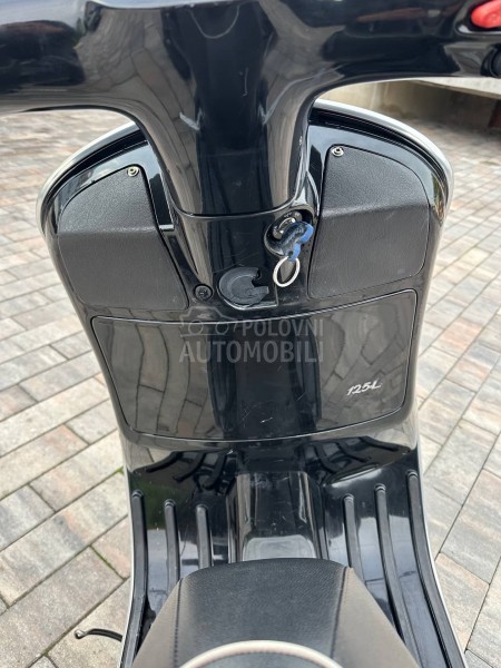Piaggio Vespa GT 125