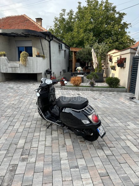 Piaggio Vespa GT 125