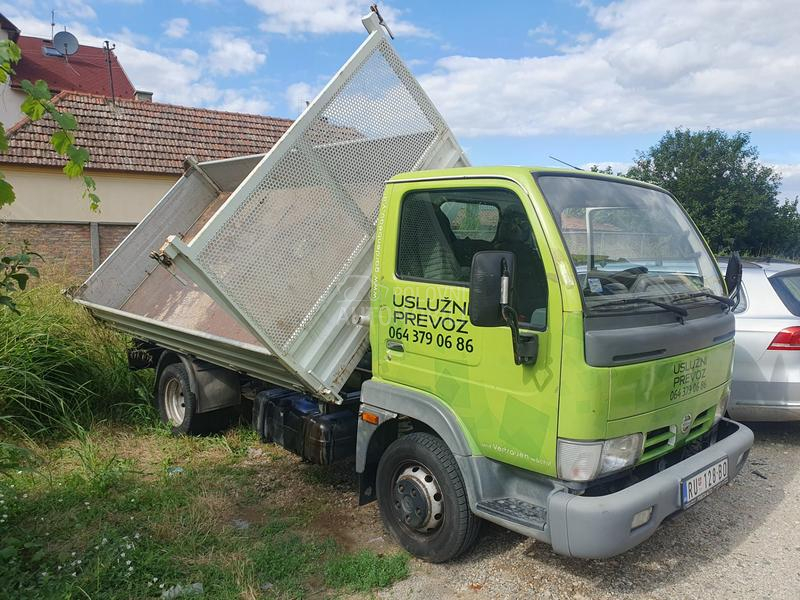 Nissan cabstar trostrani kiper
