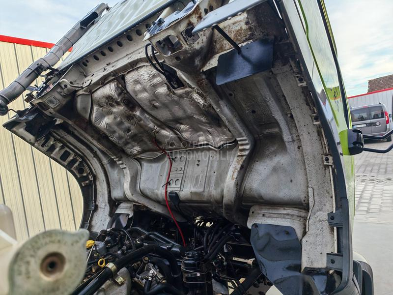 Nissan cabstar trostrani kiper