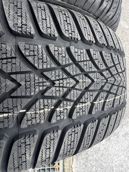 Dunlop 225/50 R17 Zimska