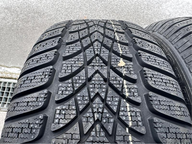 Dunlop 225/50 R17 Zimska