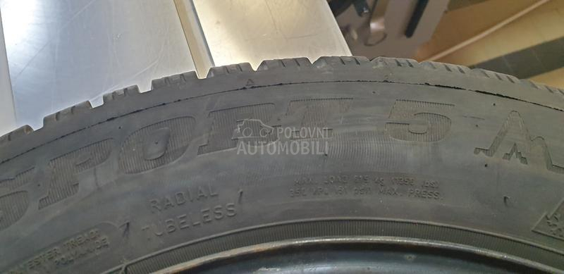 Dunlop 205/55 R16 Zimska