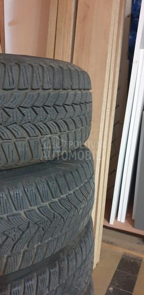 Dunlop 205/55 R16 Zimska