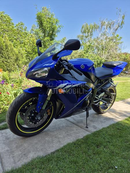 Yamaha R1