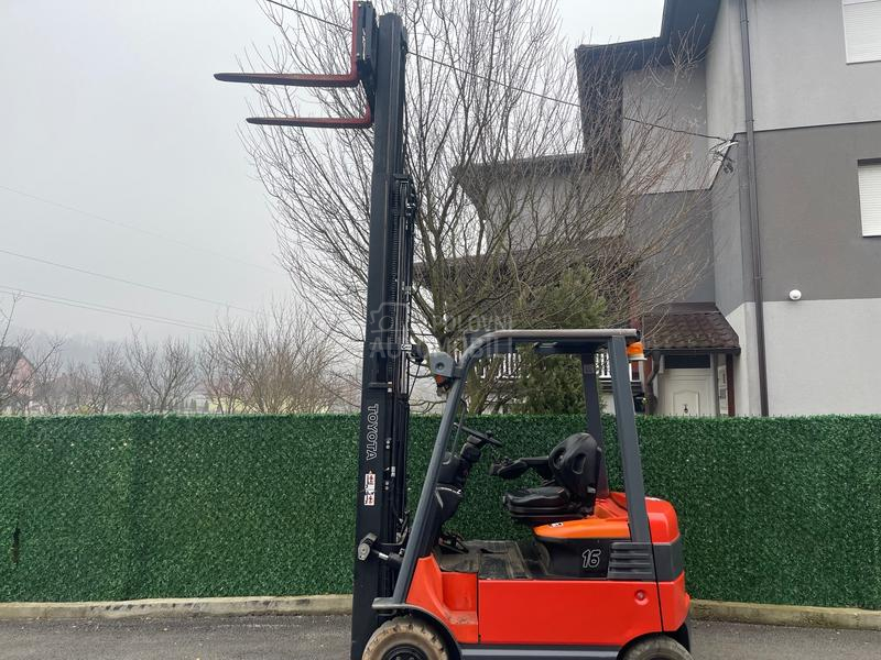 Toyota SAS16 TRIPLEX