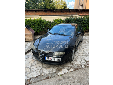 Alfa Romeo GT 