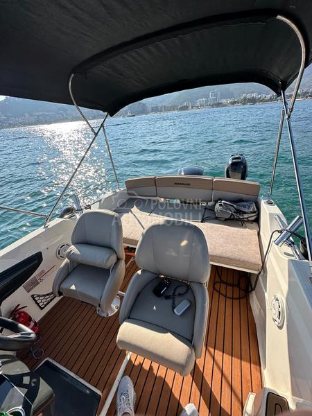 Quicksilver ACTIVE CABINE 555