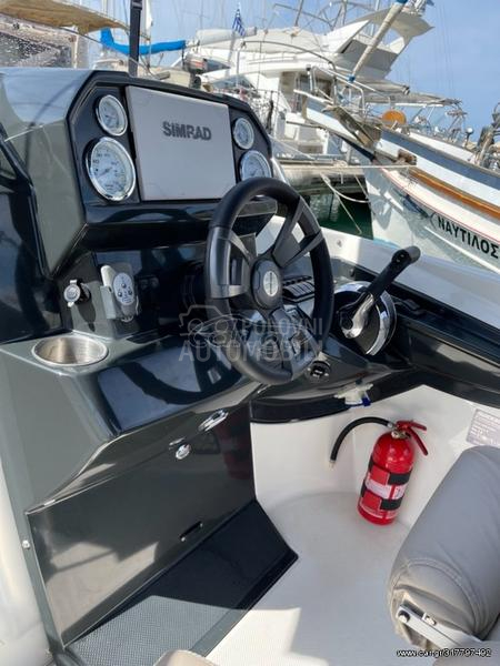 Quicksilver ACTIVE CABINE 555