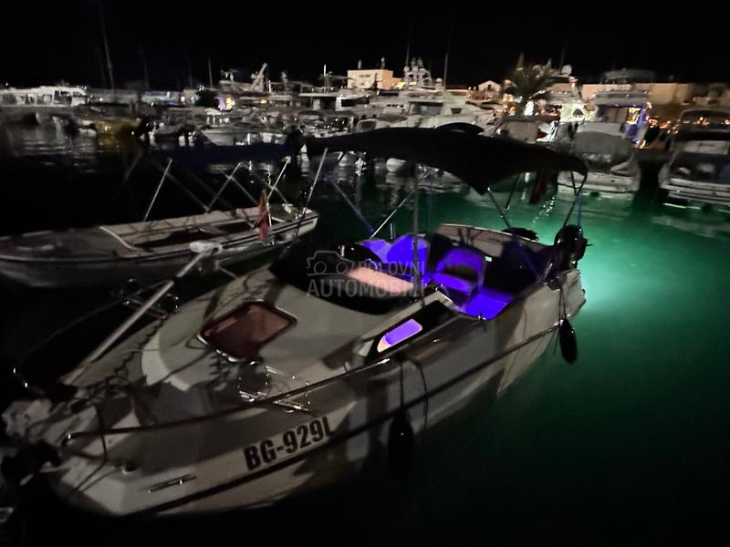 Quicksilver ACTIVE CABINE 555