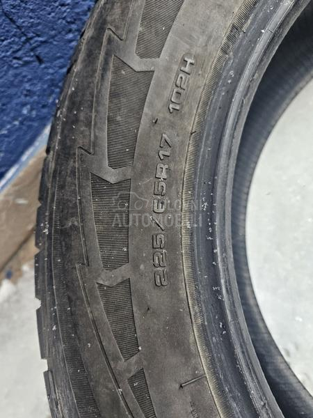 Goodyear 225/65 R17 Zimska