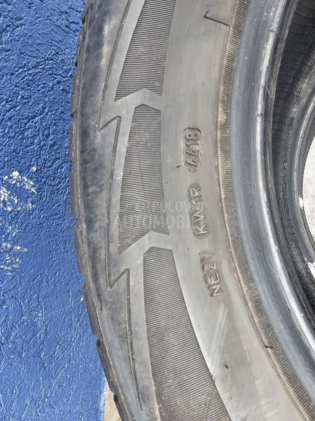 Goodyear 225/65 R17 Zimska