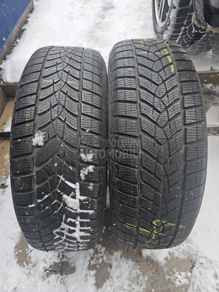 Goodyear 225/65 R17 Zimska