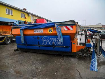 Kombinovani posipač Stratos