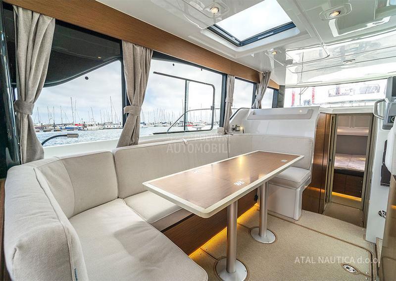 Delphia yachts 11 Sedan