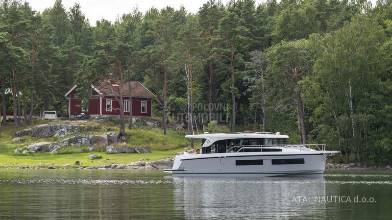 Delphia yachts 11 Sedan