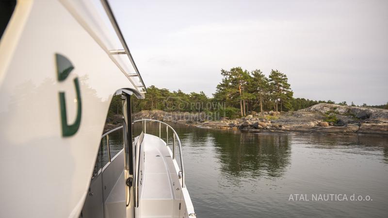 Delphia yachts 11 Sedan