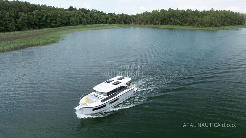 Delphia yachts 11 Sedan